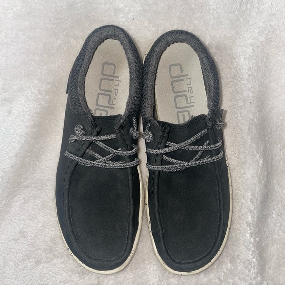 Hey Dude Wally Mid Canvas (Black/White) Size Women 7 Men 5. - Picture 7 of 9